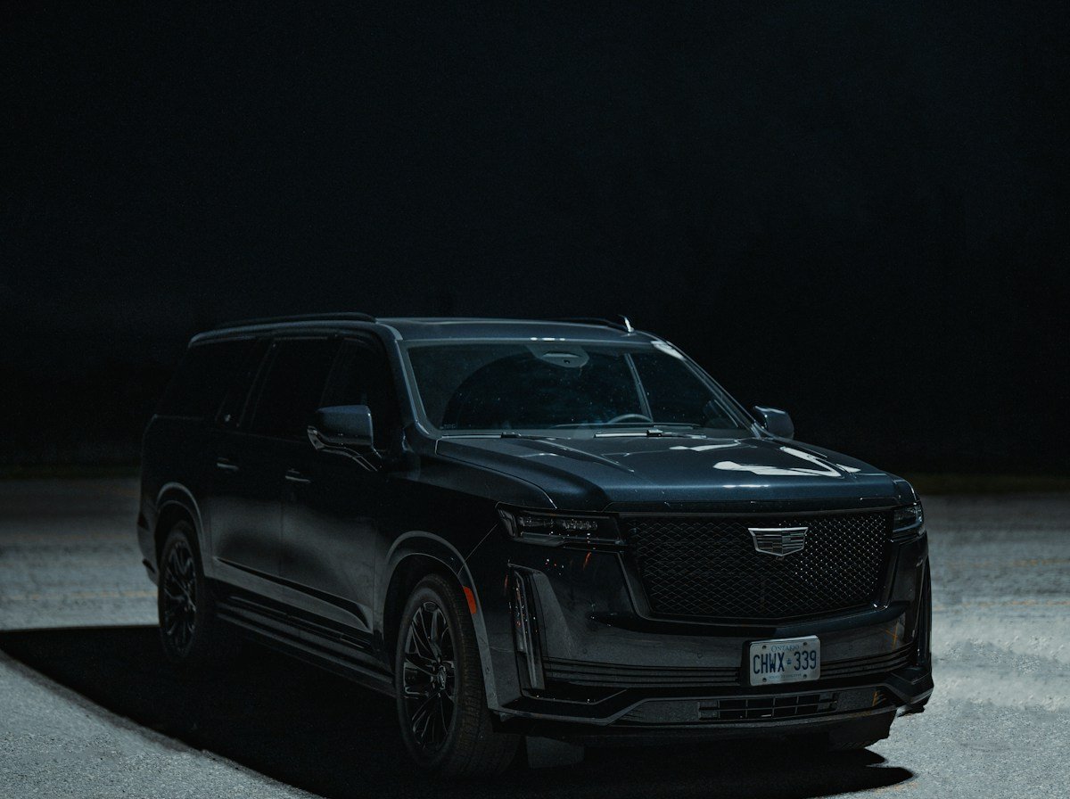 Premium SUV - Cadillac Escalade ESV