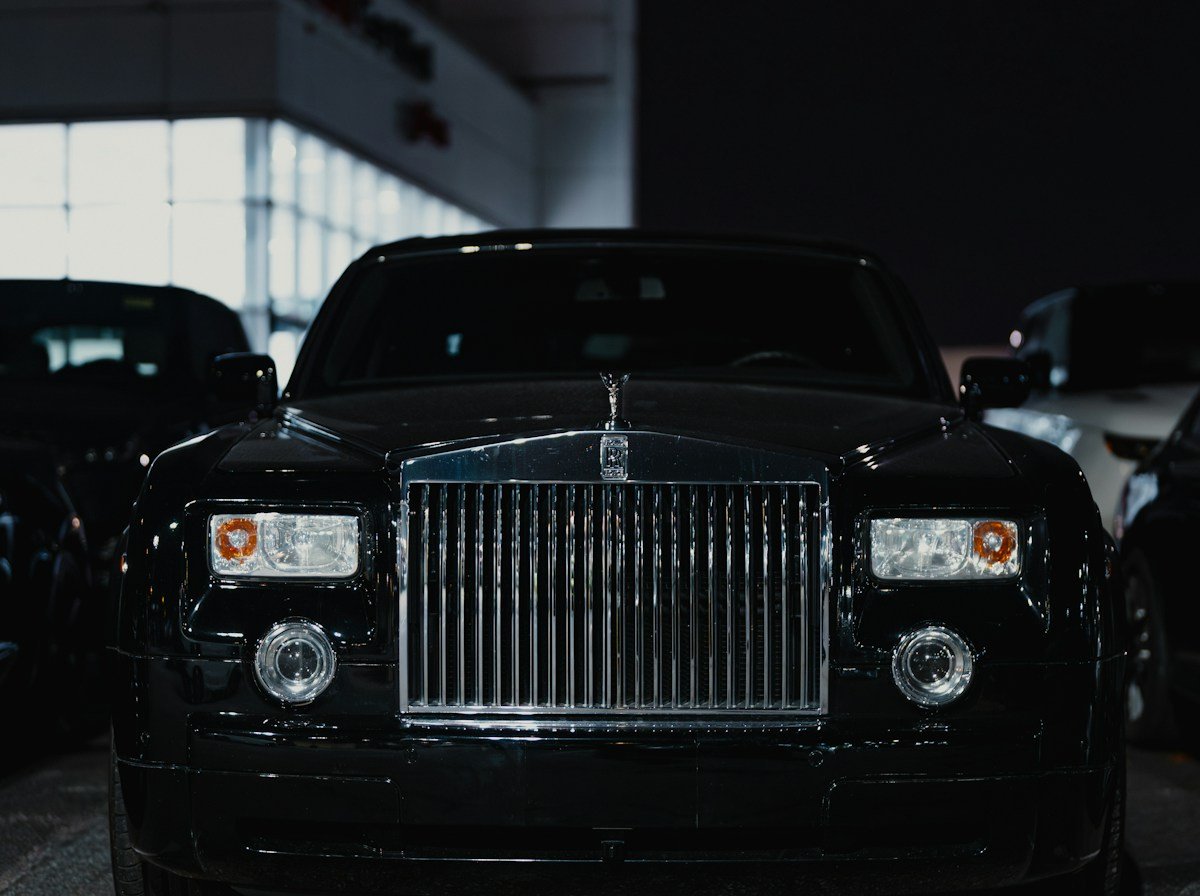 Ultra Luxury Sedan - Rolls-Royce Phantom